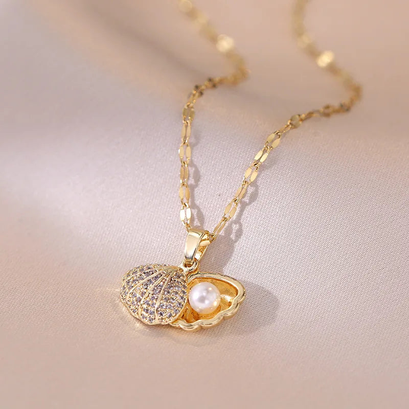 Crystal Zircon Shell Pearl Pendant