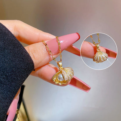 Crystal Zircon Shell Pearl Pendant